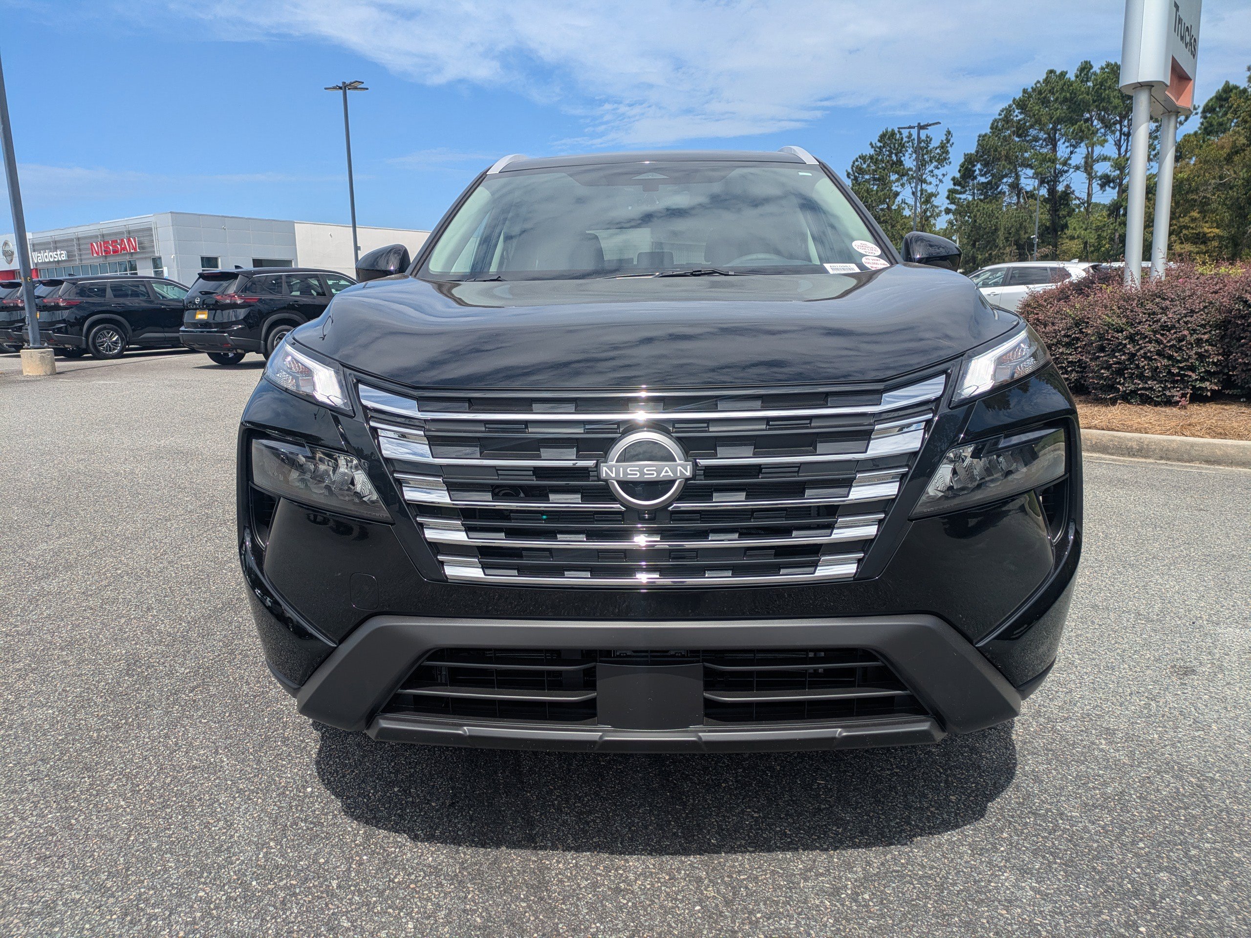 2026 Nissan Rogue SV photo 5