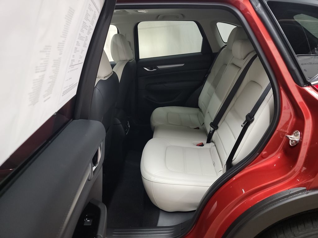 2023 Mazda CX-5 2.5 S Preferred photo 9