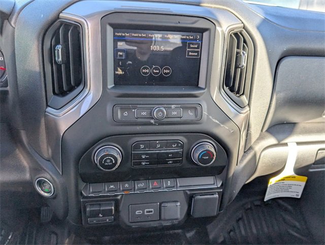 2025 Chevrolet Silverado 1500 photo 10