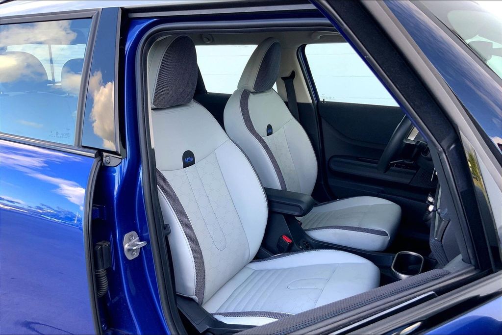 Image of Certified Used 2025 MINI COOPER S HARDTOP 4 DOOR