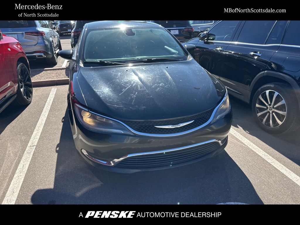 2016 Chrysler 200 Limited's photo