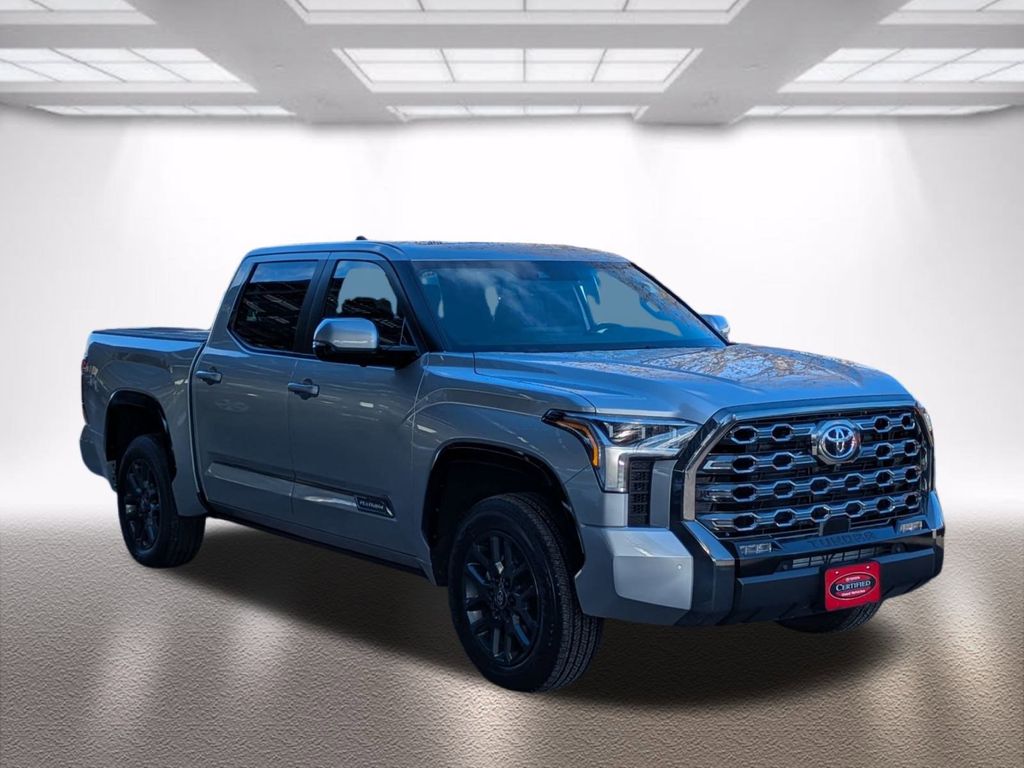2026 Toyota Tundra Platinum's photo