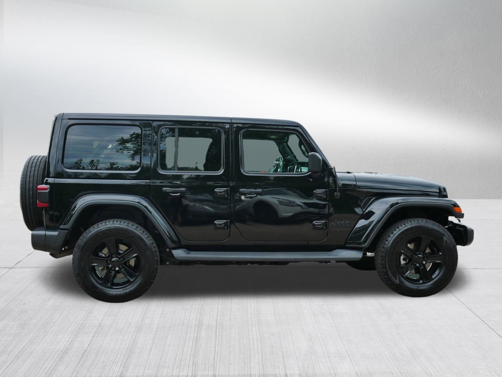 2020 Jeep Wrangler Unlimited Sahara Altitude photo 8
