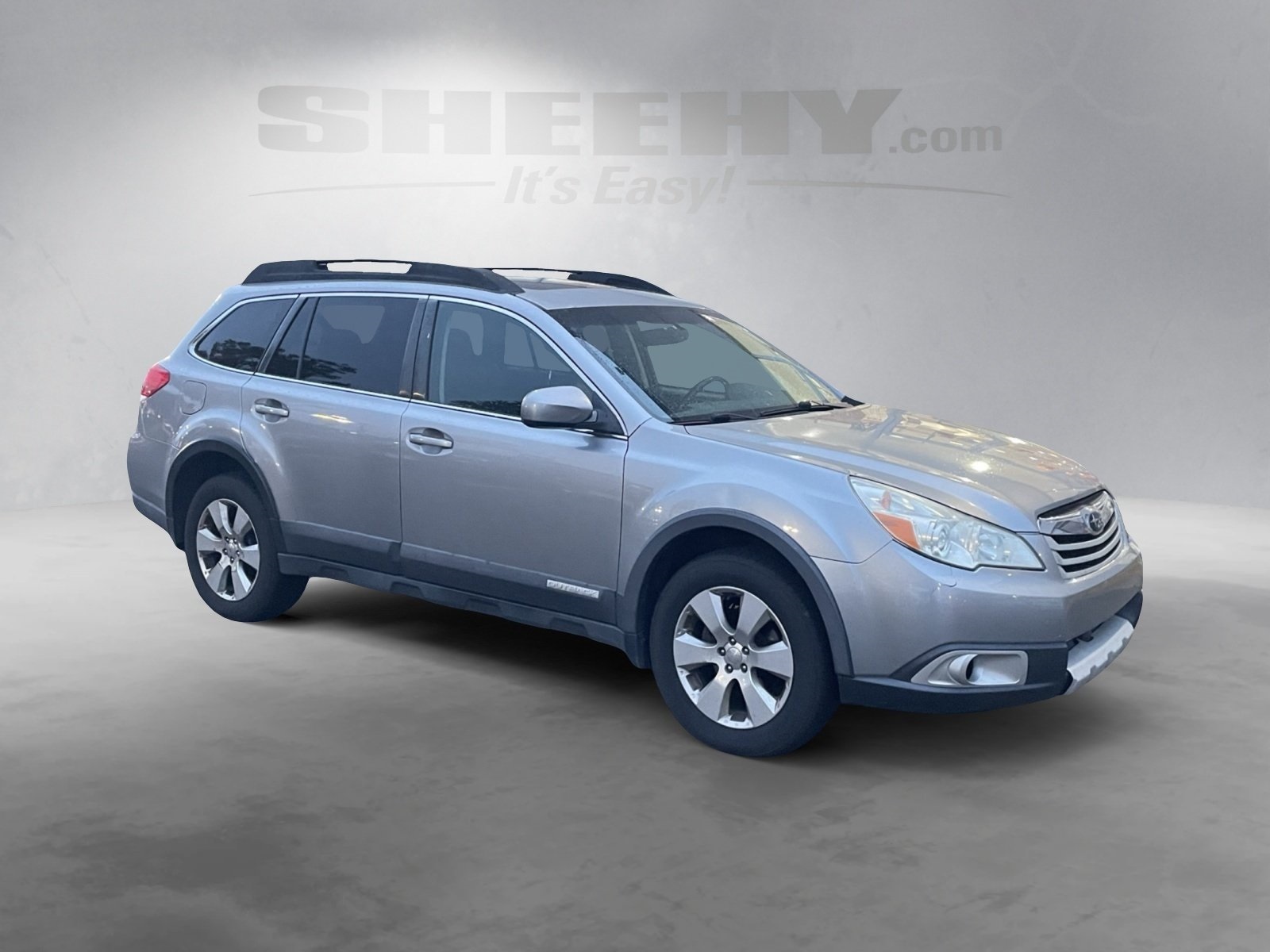 2011 Subaru Outback 2.5i Limited photo 2