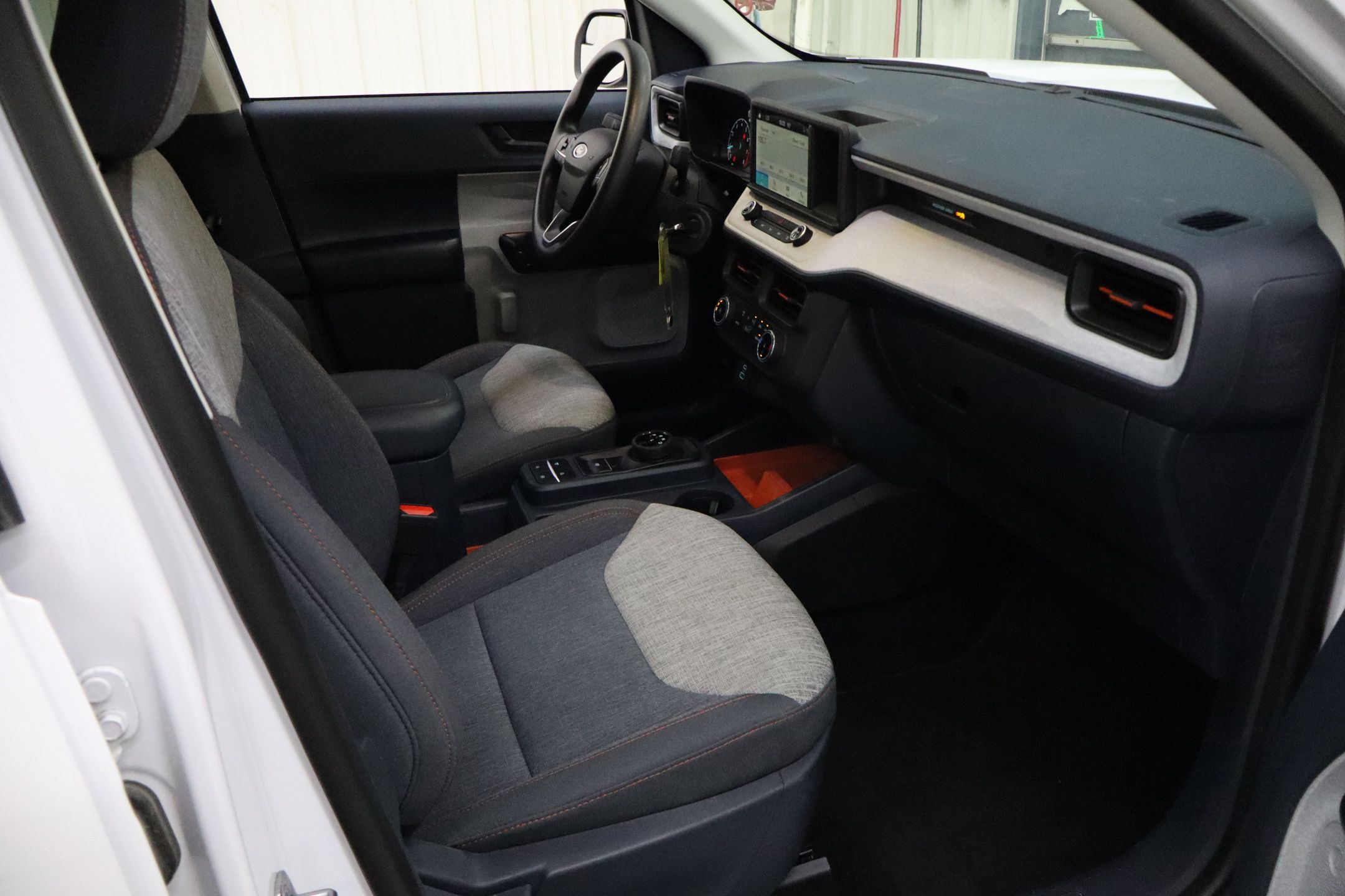 2023 Ford Maverick XLT photo 25