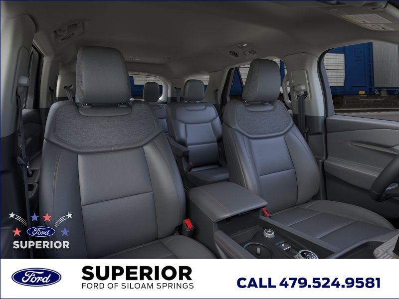 2025 Ford Explorer photo 8