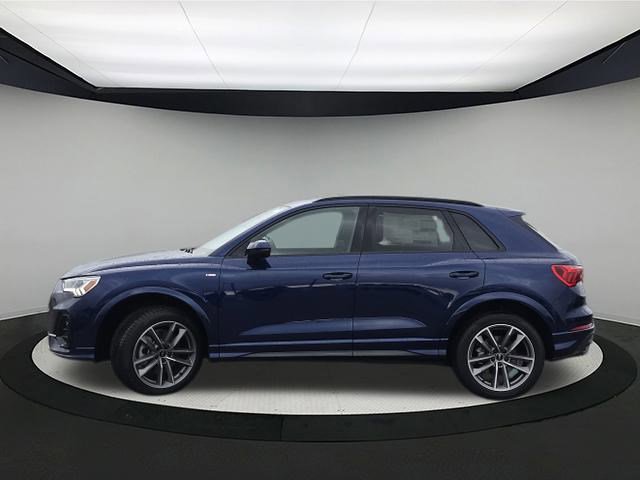 2025 Audi Q3 S line Premium photo 4