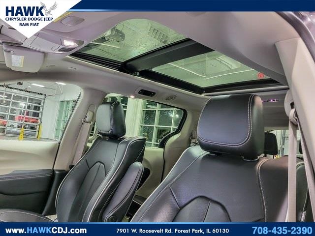 2023 CHRYSLER PACIFICA - Image 10