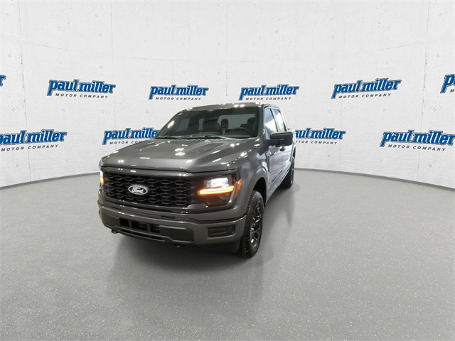 2025 Ford F-150 STX photo 4