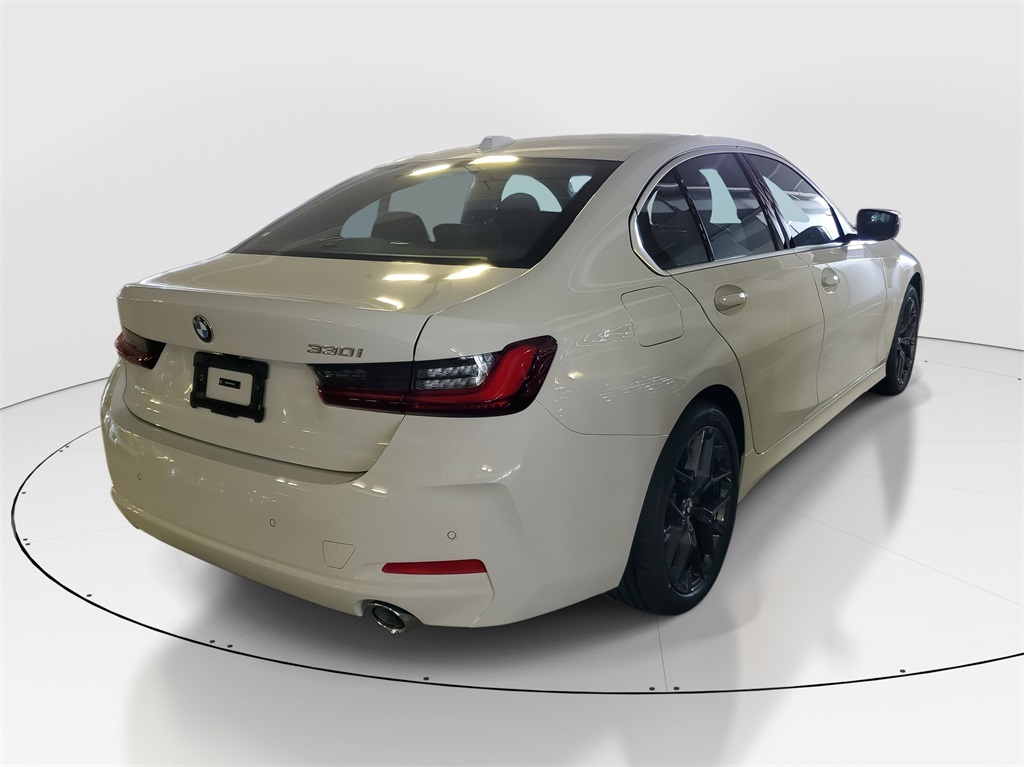 2026 Bmw 330i photo 3