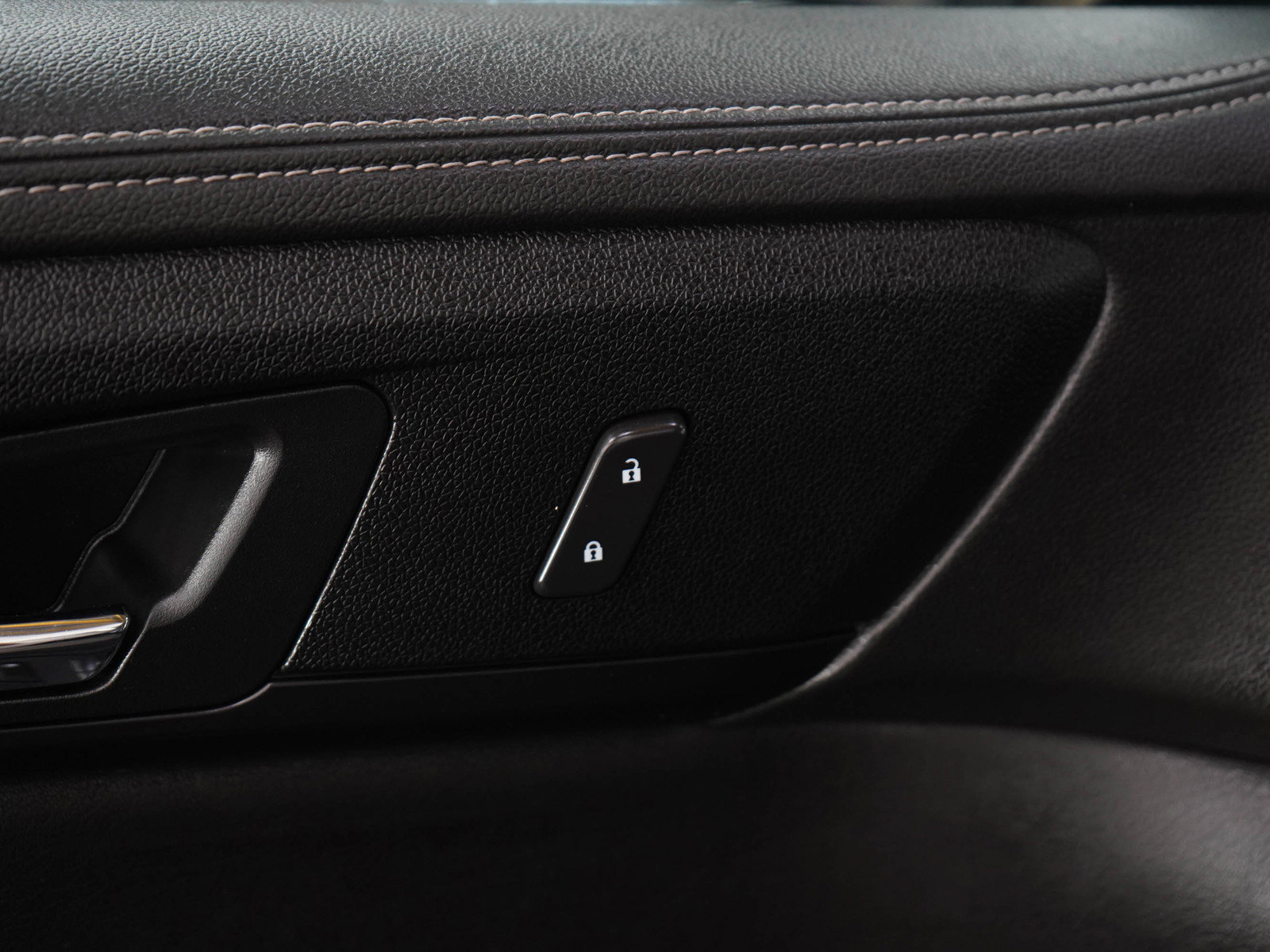 2015 Gmc Acadia SLE photo 18