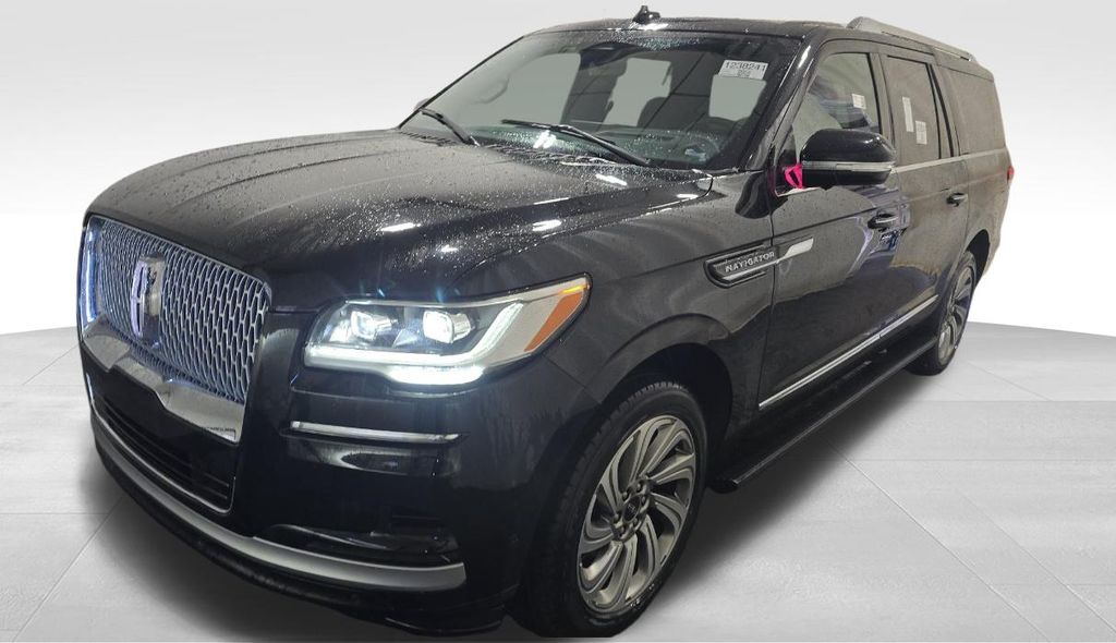 2023 Lincoln Navigator Reserve's photo