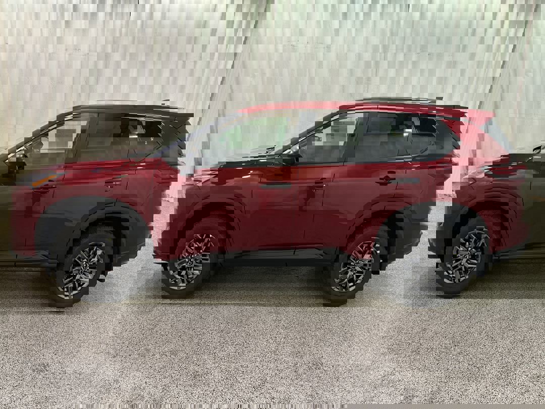 2026 Nissan Rogue S photo 3
