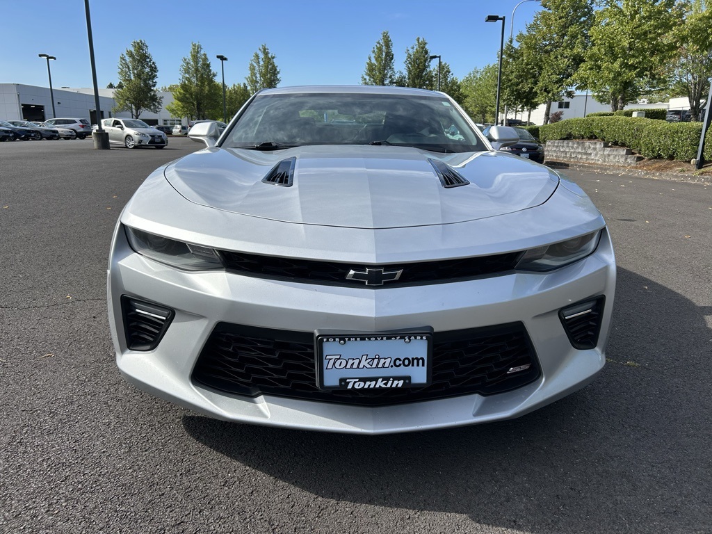 2018 Chevrolet Camaro SS photo 2