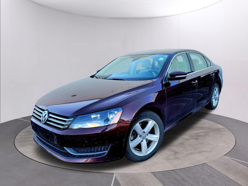 2013 Volkswagen Passat SE's photo