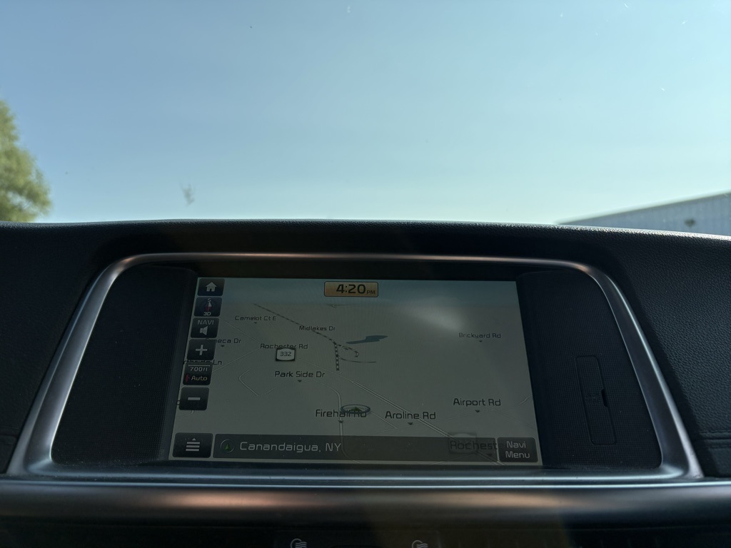 2016 Kia Optima EX photo 3