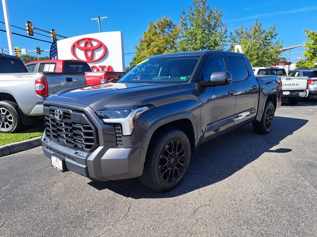 2022 Toyota Tundra SR5 photo 2