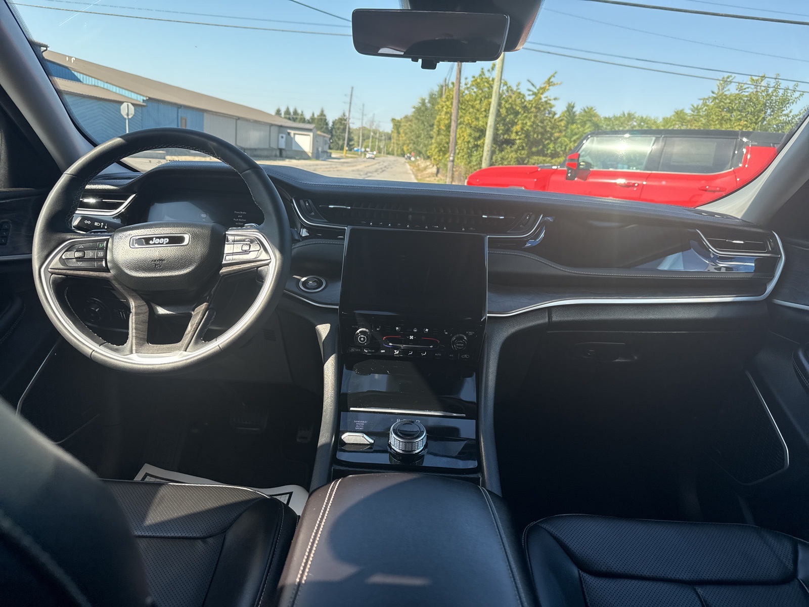 2023 Jeep Grand Cherokee Limited photo 14