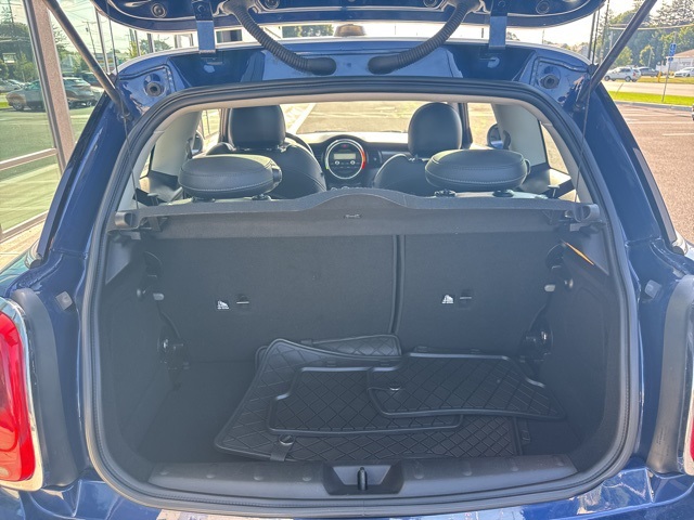 2015 Mini Cooper Hardtop Base photo 3