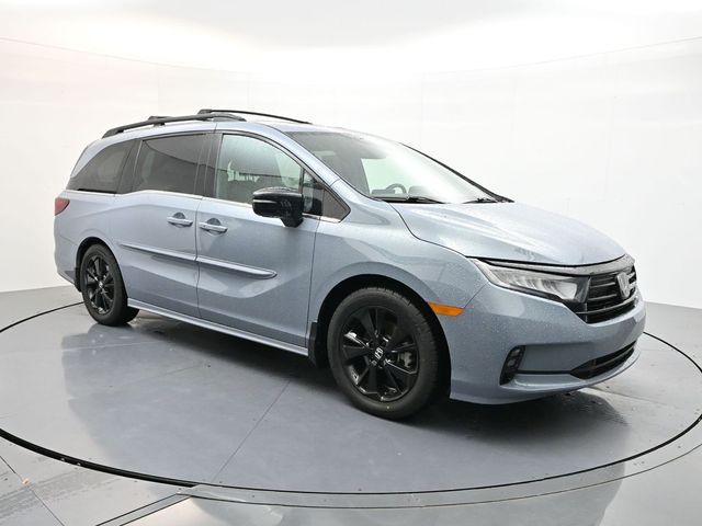 2023 Honda Odyssey Sport photo 3