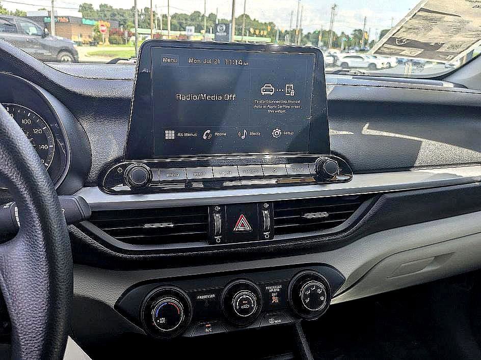 2023 Kia Forte LXS photo 21