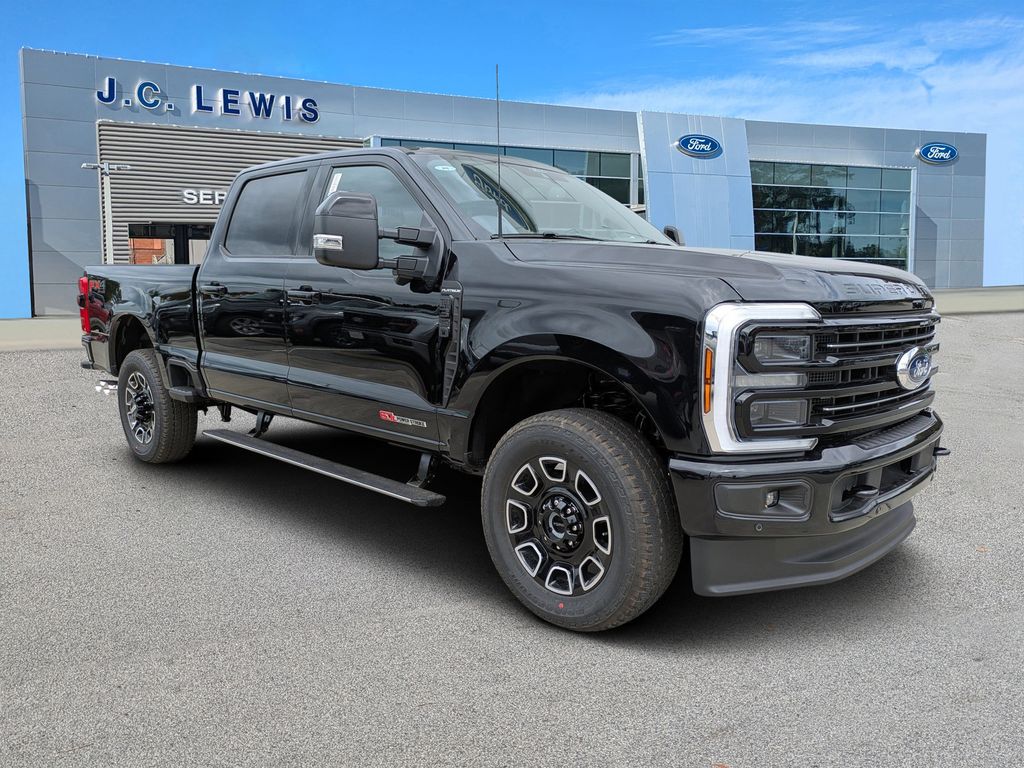 2026 Ford F-350 Super Duty Platinum's photo