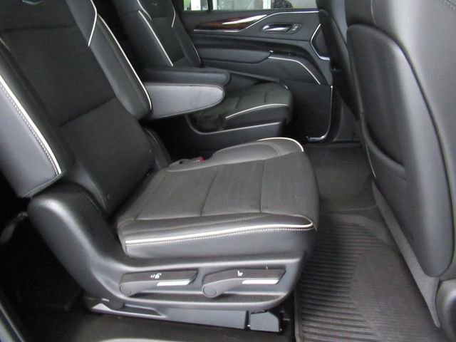 2023 Cadillac Escalade ESV Premium Luxury photo 26
