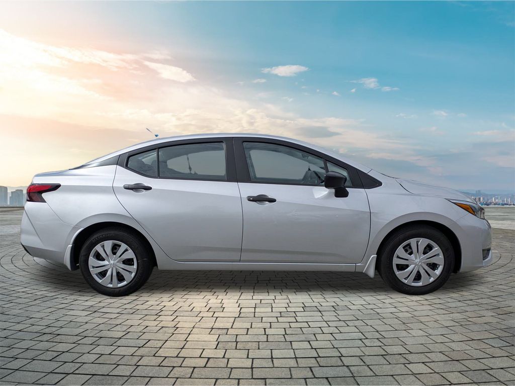 2025 Nissan Versa S photo 2