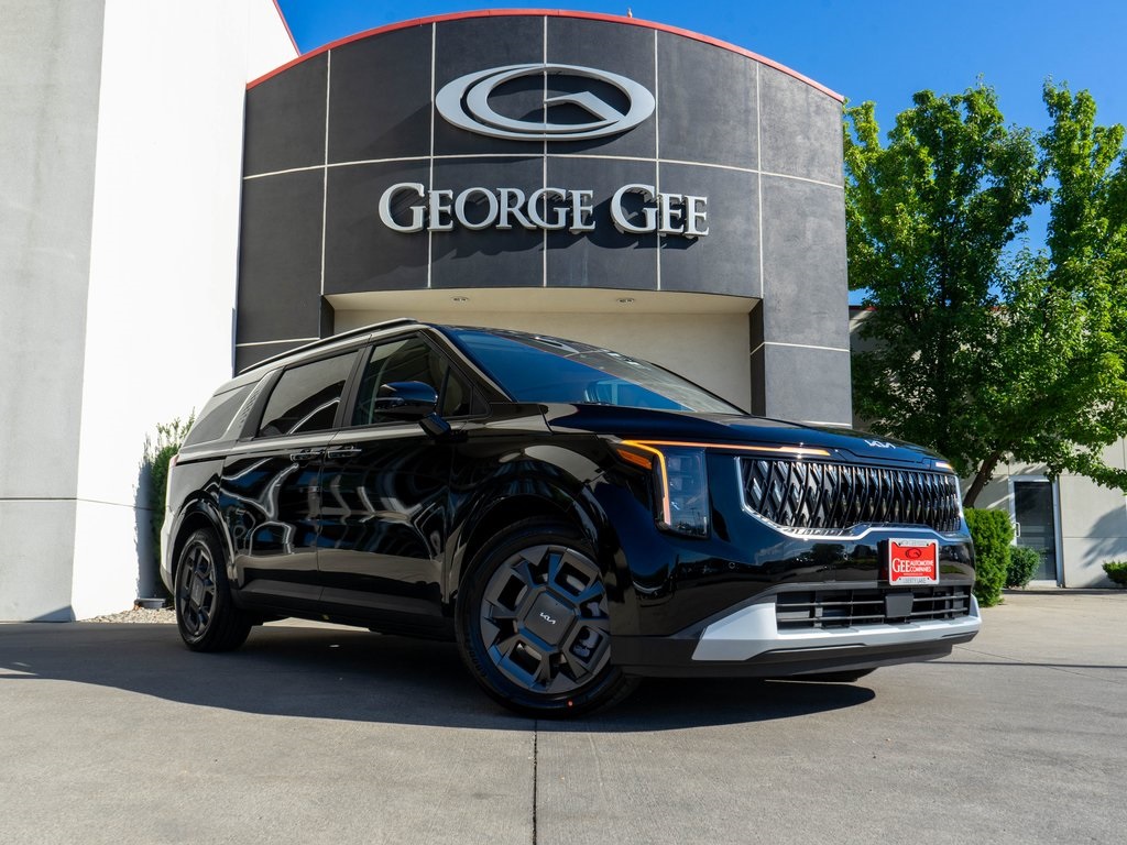 2026 Kia Carnival EX's photo