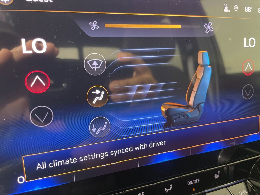 2026 Chevrolet Colorado LT photo 28