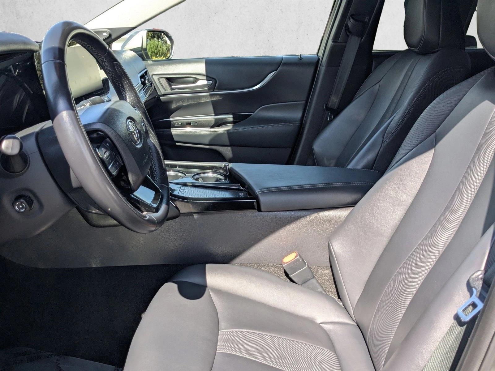 2021 Toyota Mirai XLE photo 16