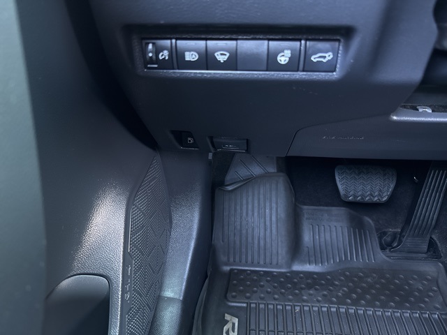 2022 Toyota RAV4 Prime XSE photo 23