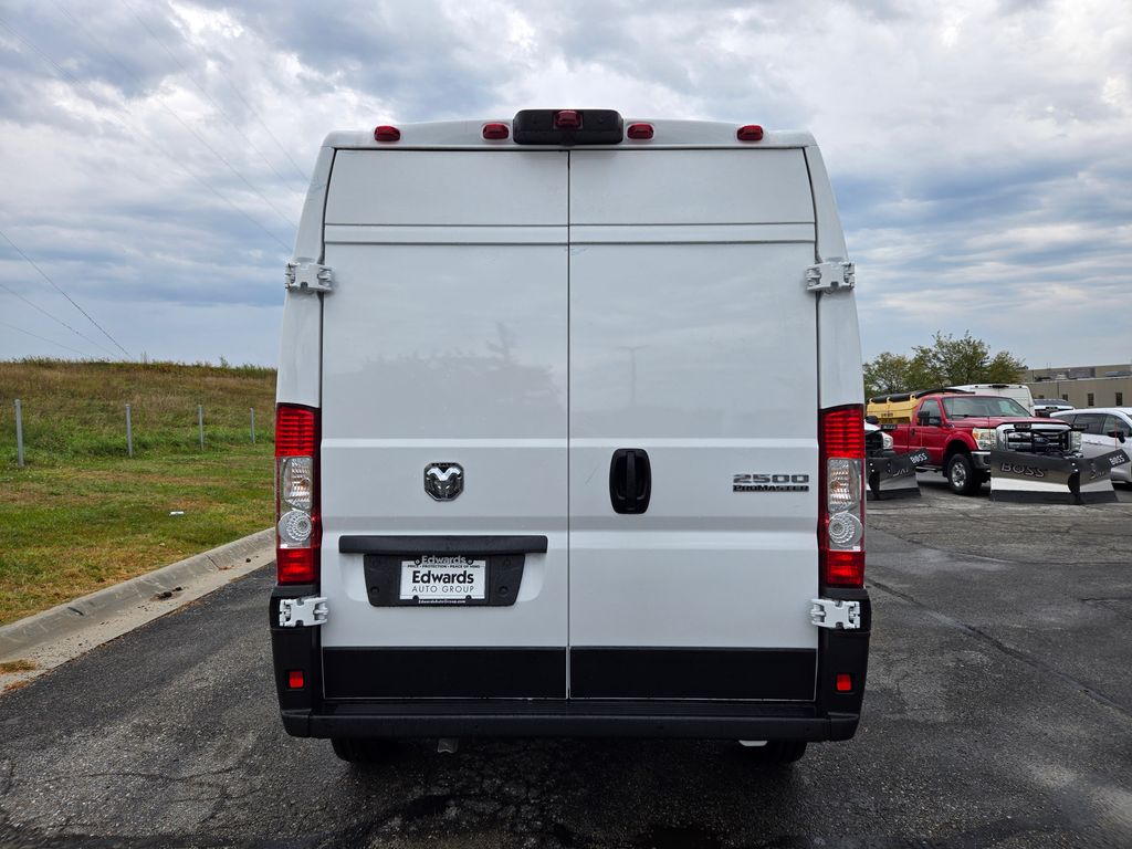 2026 Ram ProMaster 2500 photo 3