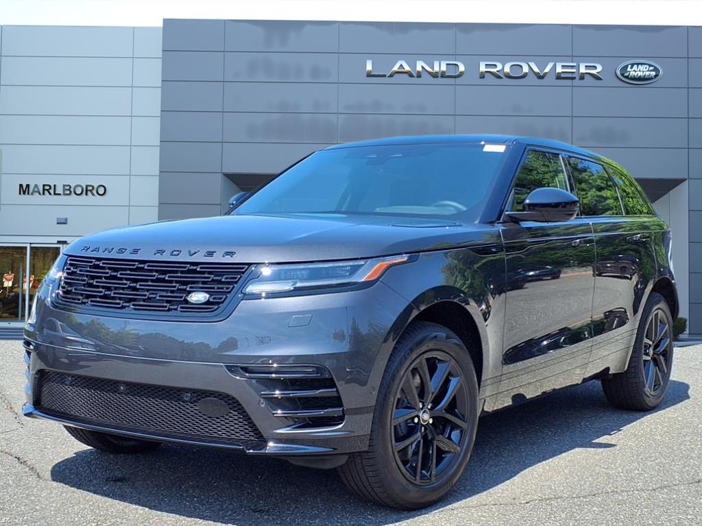 2026 Land Rover Range Rover Velar Dynamic SE's photo