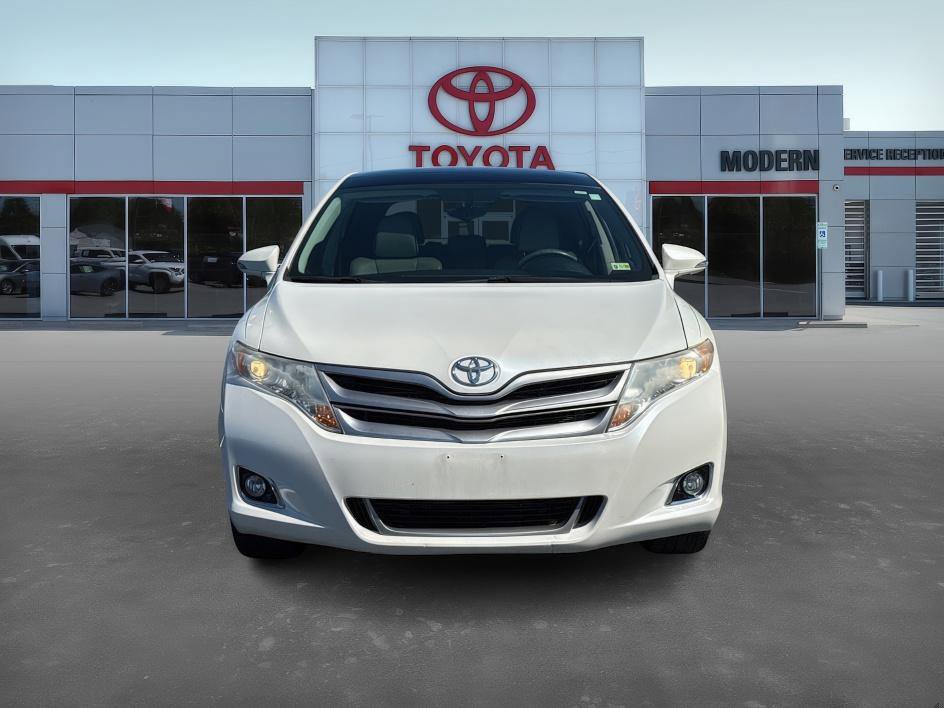 2013 Toyota Venza XLE photo 2