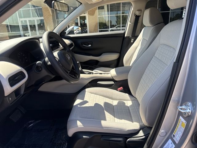 2026 Honda HR-V LX photo 8