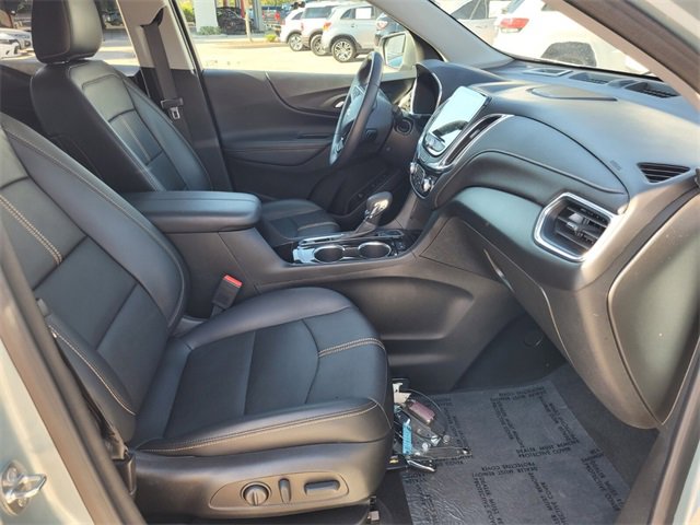 2022 Chevrolet Equinox Premier photo 13