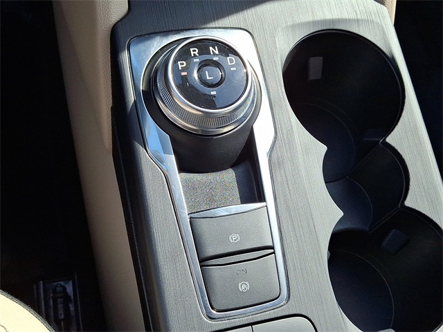 2022 Ford Escape SEL photo 13