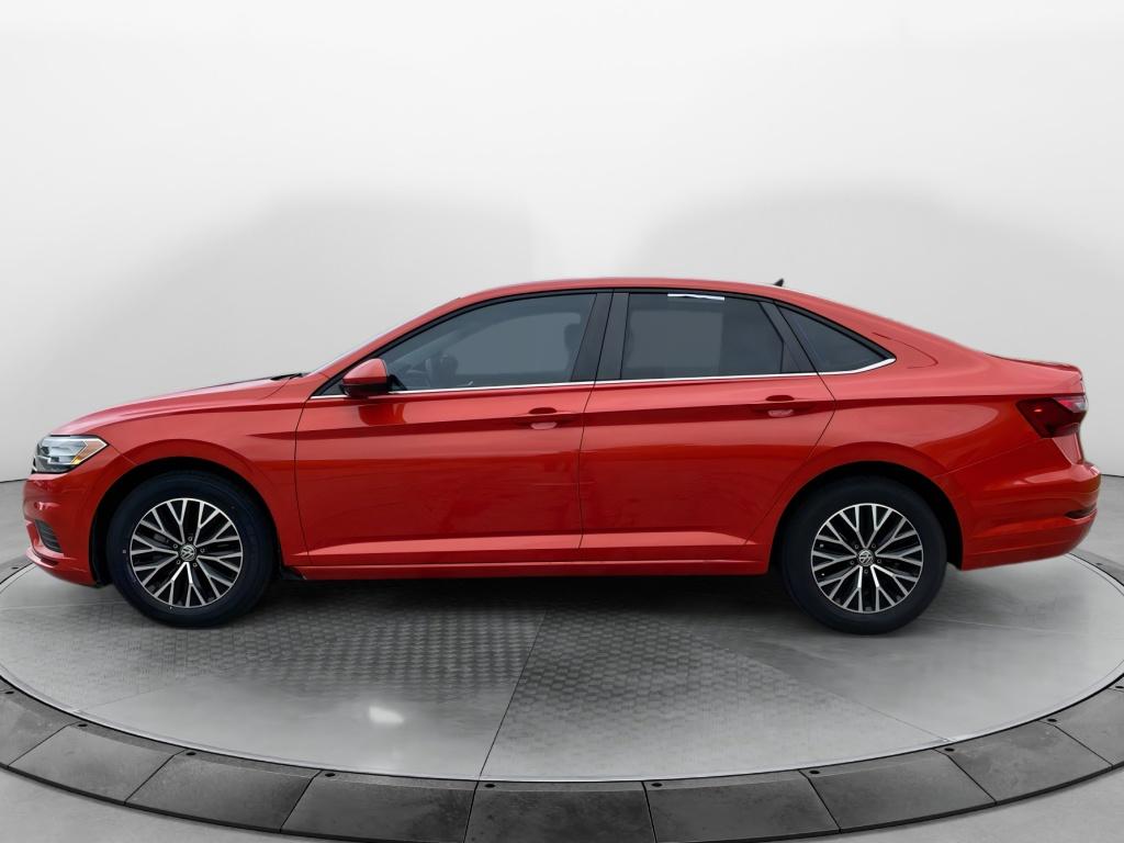 2021 Volkswagen Jetta R-Line photo 2