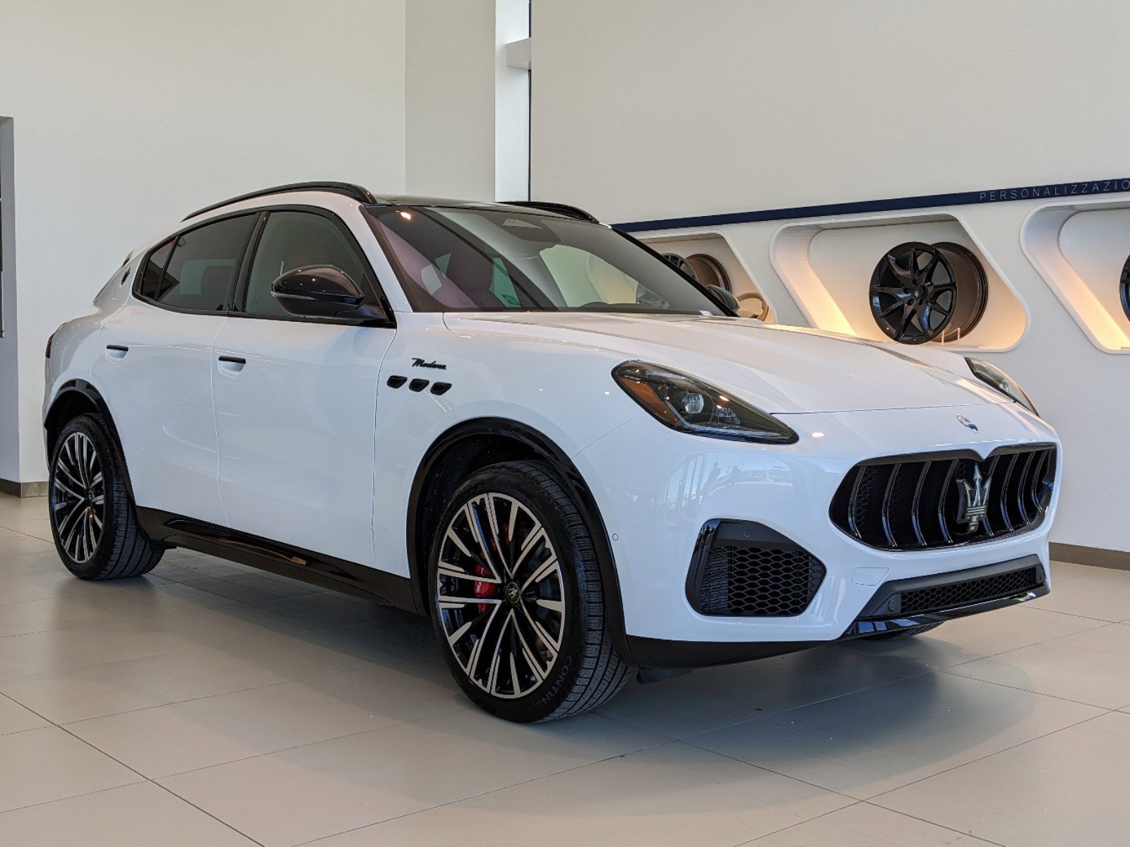 2025 Maserati Grecale Modena photo 2
