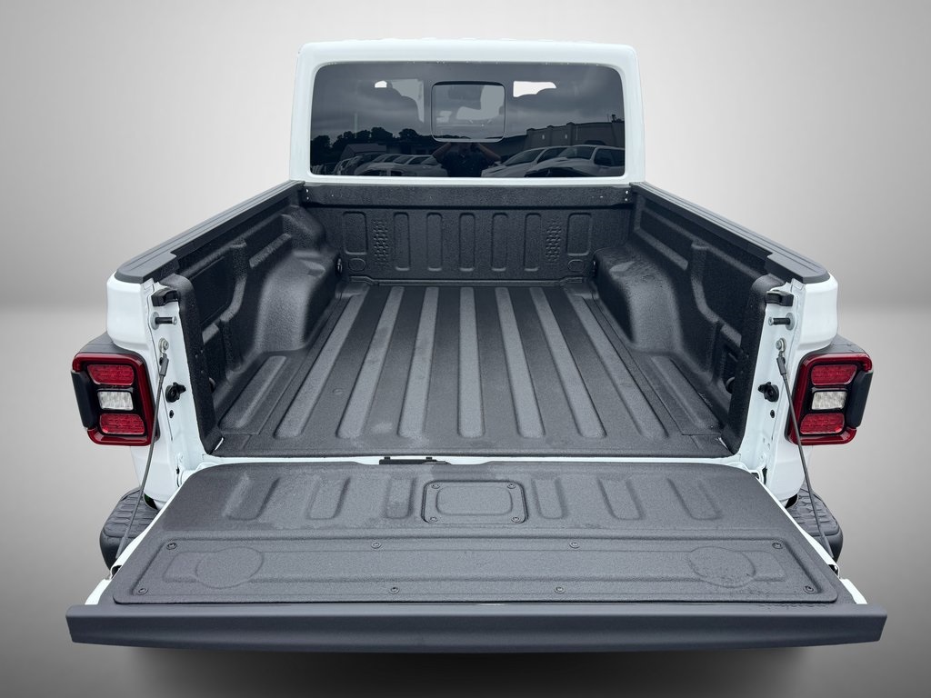 2025 Jeep Gladiator Mojave photo 8