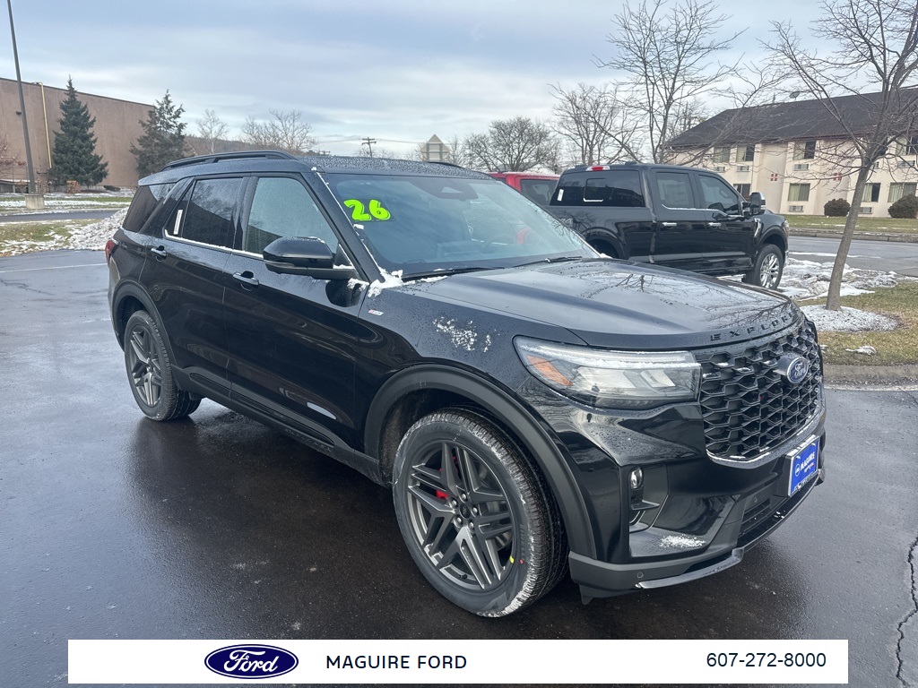 2026 Ford Explorer ST-LINE's photo