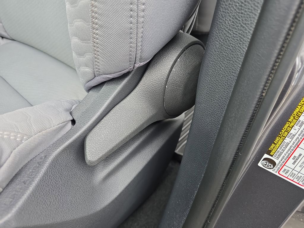 2022 Toyota Tundra SR5 photo 25