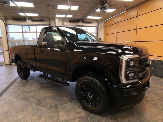 2026 Ford F-250 Super Duty XL's photo