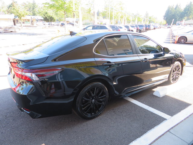 2021 Toyota Camry SE photo 4