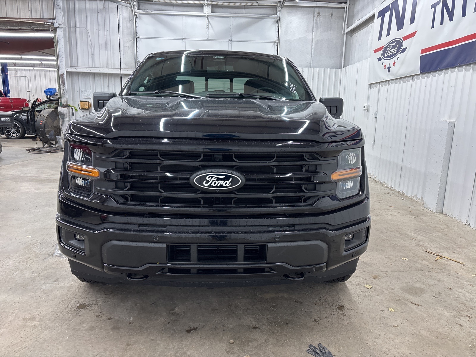 2025 Ford F-150 XLT photo 3