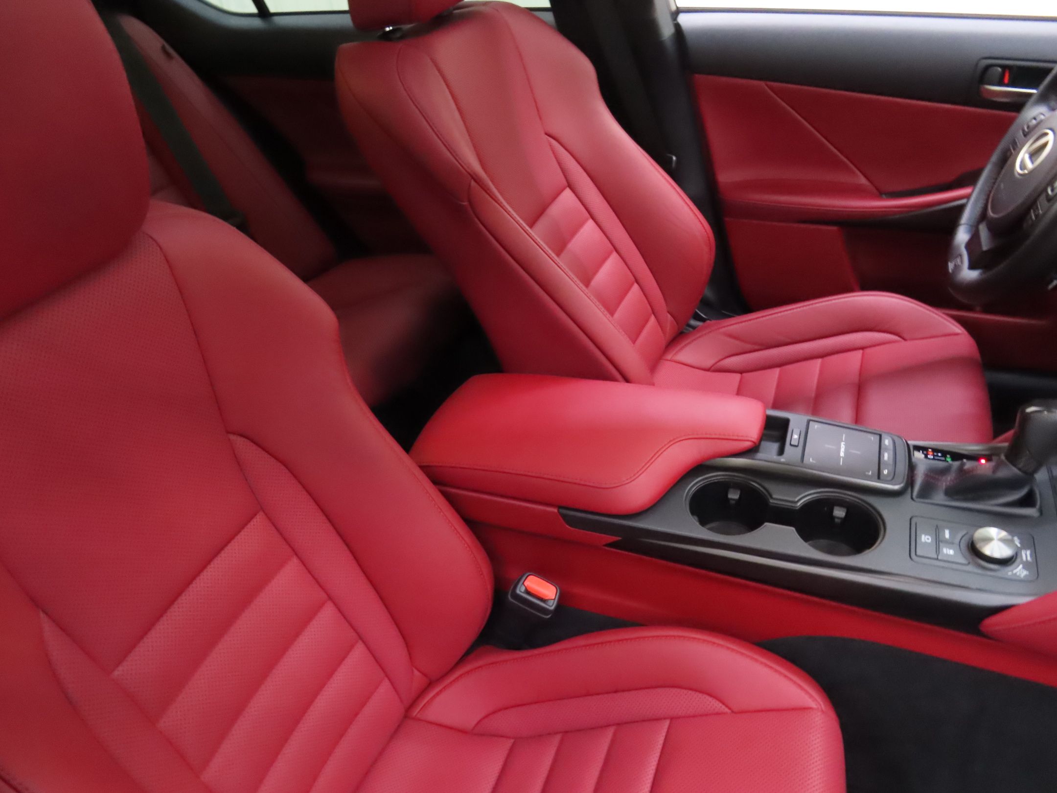 2023 Lexus IS 500 F SPORT Performance photo 25