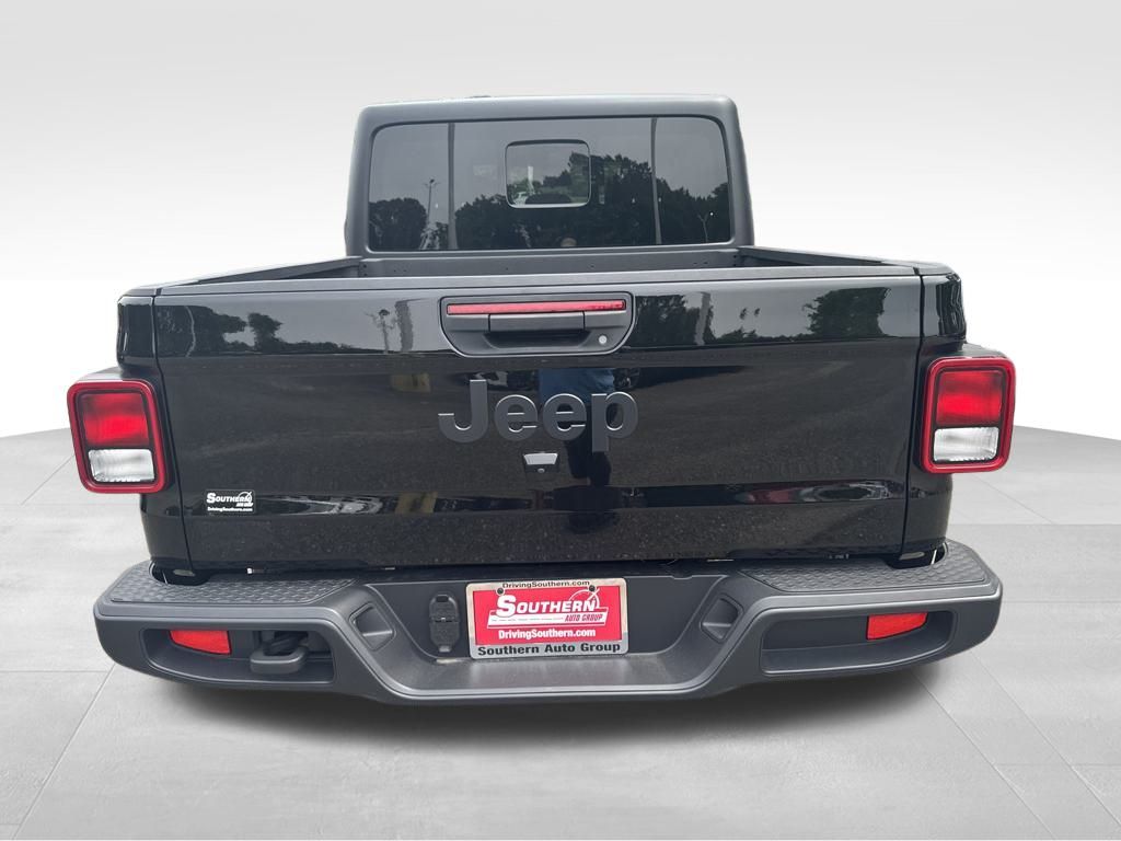 2024 Jeep Gladiator Sport photo 6