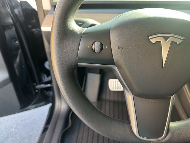 2022 Tesla Model Y Performance photo 2