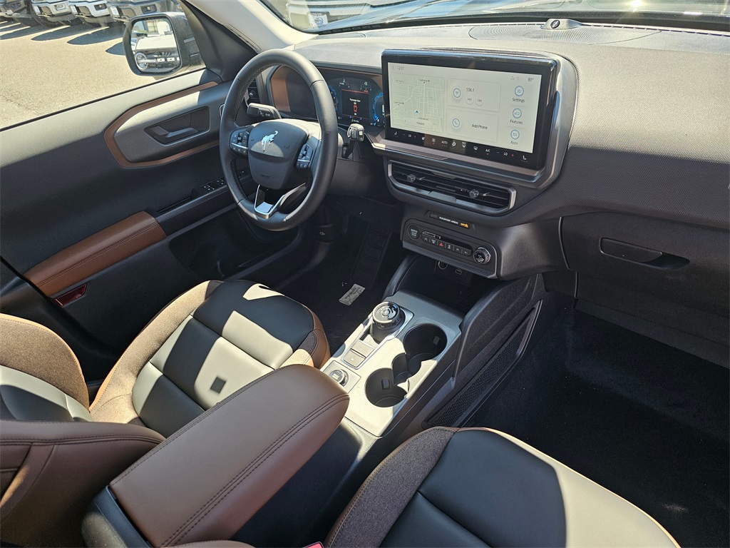 2025 Ford Bronco Sport Outer Banks photo 11